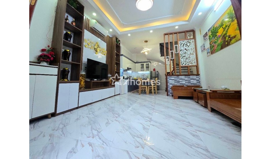 Nhà xây 5 tầng tại Hoàng Mai, căn góc, gần chợ, trường siêu tiện ích