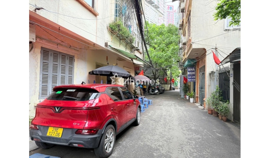Sát mặt phố Giải Phóng, gần 60m, 7 tầng thang máy kinh doanh, gần cụm trường Bách - Kinh - Xây