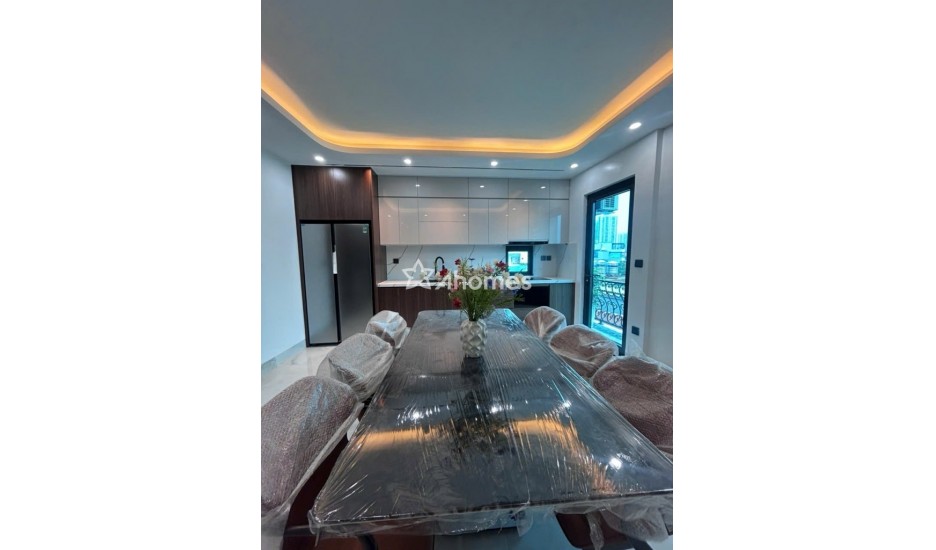 Bán nhà phố Mai Động, lô góc thoáng sáng, có thang máy, khu dân cư yên tĩnh