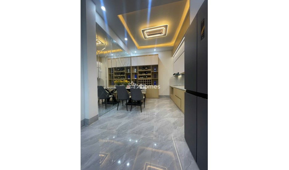 BÁN GẤP NHÀ ĐẸP NGÃ TƯ SỞ 5T * 6N $14.XTY , PHÂN LÔ OTO VÀO NHÀ