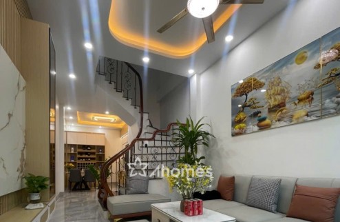 Bán gấp trước tết căn 50m2 tại phố Khương Hạ, nhà mới đẹp, đủ nội thất ở ngay