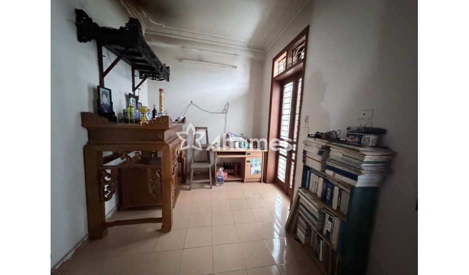 Bán gấp! Bán nhà Lê Quang Đạo, nhà đẹp, lô góc ngõ thông, khu vực dân trí cao, 35m2, giá 9,55 tỷ.