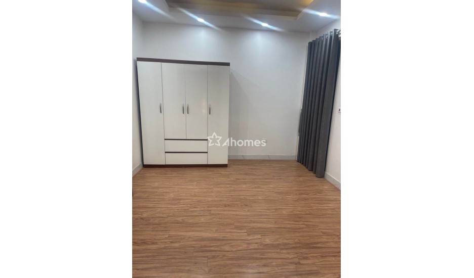 Bán gấp! Bán nhà Mỹ Đình, nhà đẹp, ở ngay, ngõ rộng, 39m2, giá 8,5 tỷ.