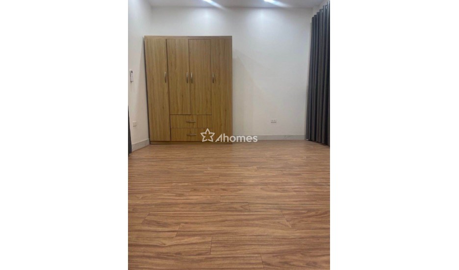 Bán gấp! Bán nhà Mỹ Đình, nhà đẹp, ở ngay, ngõ rộng, 39m2, giá 8,5 tỷ.