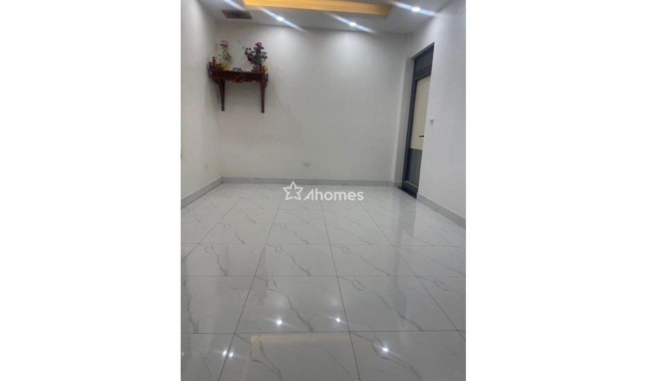 Bán gấp! Bán nhà Mỹ Đình, nhà đẹp, ở ngay, ngõ rộng, 39m2, giá 8,5 tỷ.