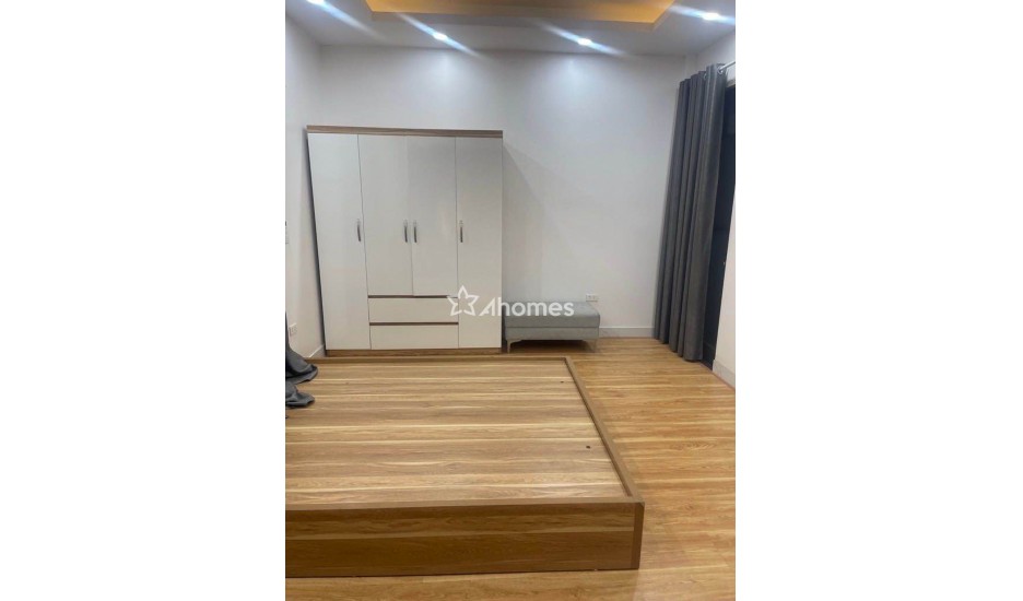 Bán gấp! Bán nhà Mỹ Đình, nhà đẹp, ở ngay, ngõ rộng, 39m2, giá 8,5 tỷ.