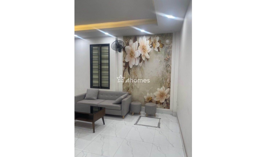 Bán gấp! Bán nhà Mỹ Đình, nhà đẹp 5 tầng, ngõ thông thoáng, 39m2, giá 8,5 tỷ.