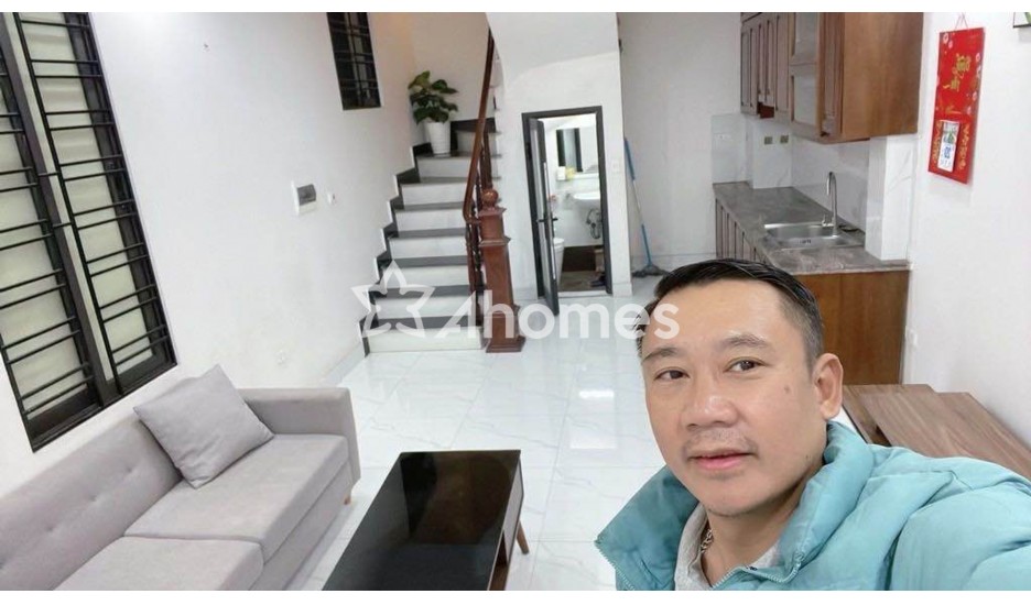 Bán gấp! Bán nhà Mỹ Đình, nhà đẹp 5 tầng, ngõ thông thoáng, 39m2, giá 8,5 tỷ.