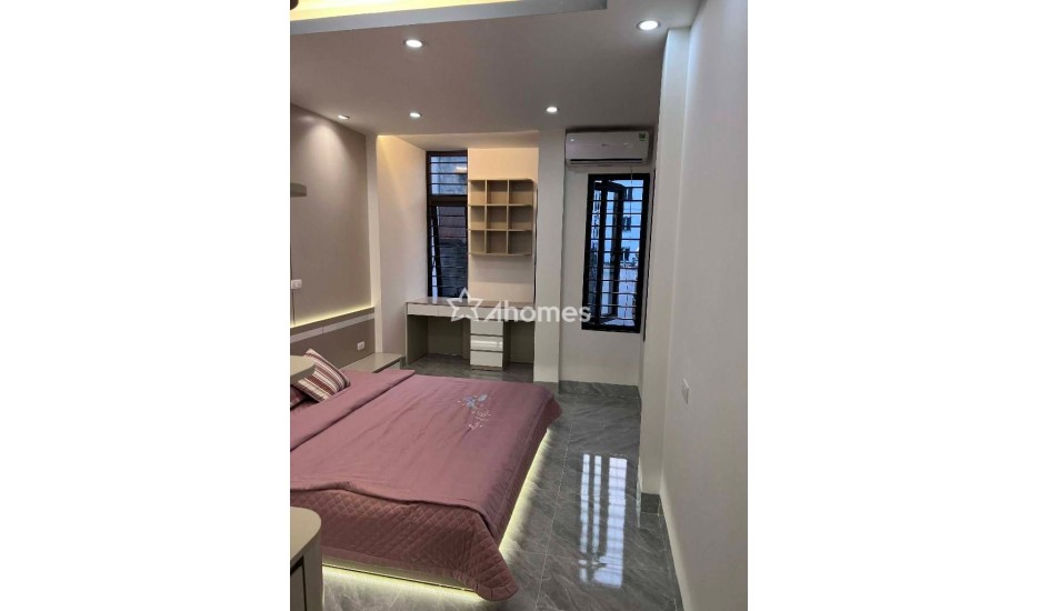 Bán gấp! Nhà 3 bước ra bến xe sân vận động, 36m2, giá 9,5 tỷ