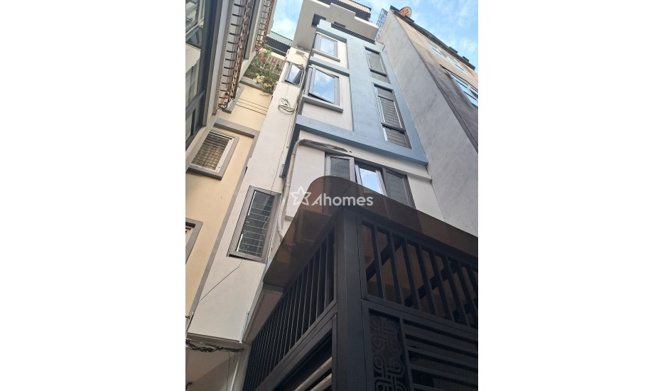 Bán gấp! Nhà 3 bước ra bến xe sân vận động, 36m2, giá 9,5 tỷ