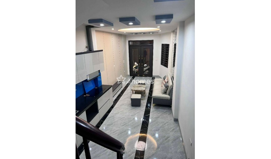 Bán gấp! Nhà 3 bước ra bến xe sân vận động, 36m2, giá 9,5 tỷ