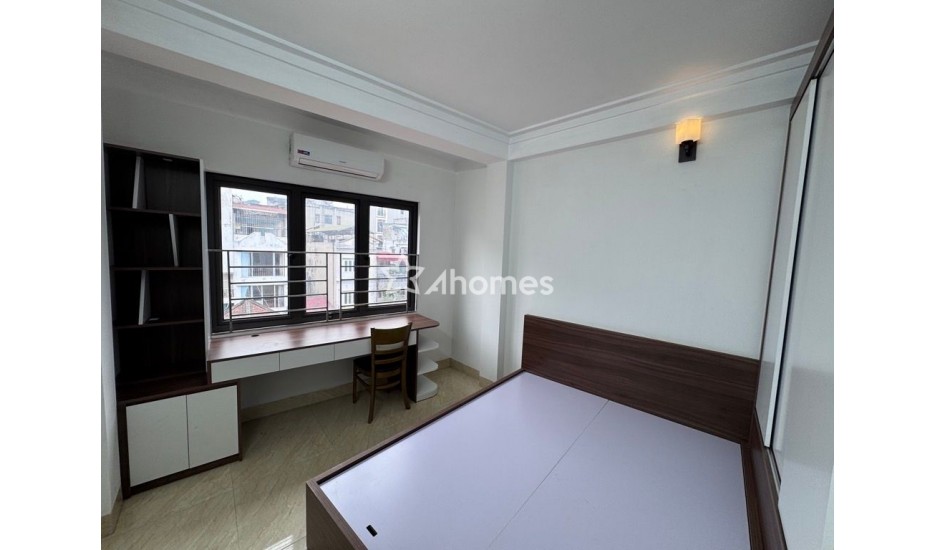 Bán gấp! Nhà đẹp 3 bước ra phố, gần sát bến xe Mỹ Đình, 30m2, 7,5 tỷ