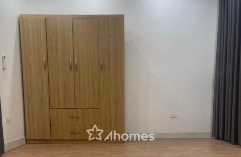 Bán gấp! Bán nhà Mỹ Đình, nhà đẹp, ở ngay, ngõ rộng, 39m2, giá 8,5 tỷ.