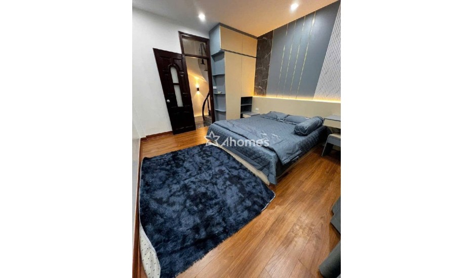 Nhỉnh 8 tỷ sở hữu nhà 5 tầng phố Lê Thanh Nghị