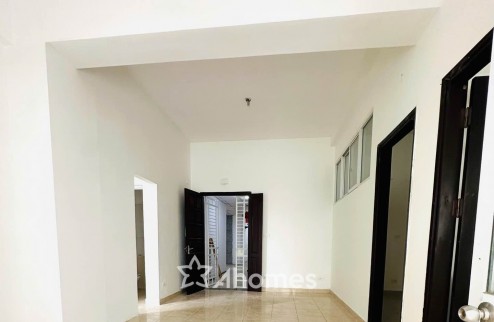 gần phố đi bộ carnaby nguyễn xiển, nằm ngay ngõ 214 Nguyễn Xiển