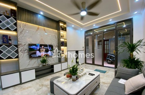 Bán nhà Thịnh Quang - 45m2 - Gần phố - Cách ô tô 30m