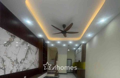 Bán nhà 4 tầng trung tâm Phố Nối- Mỹ Hào nhỉnh 2 tỷ